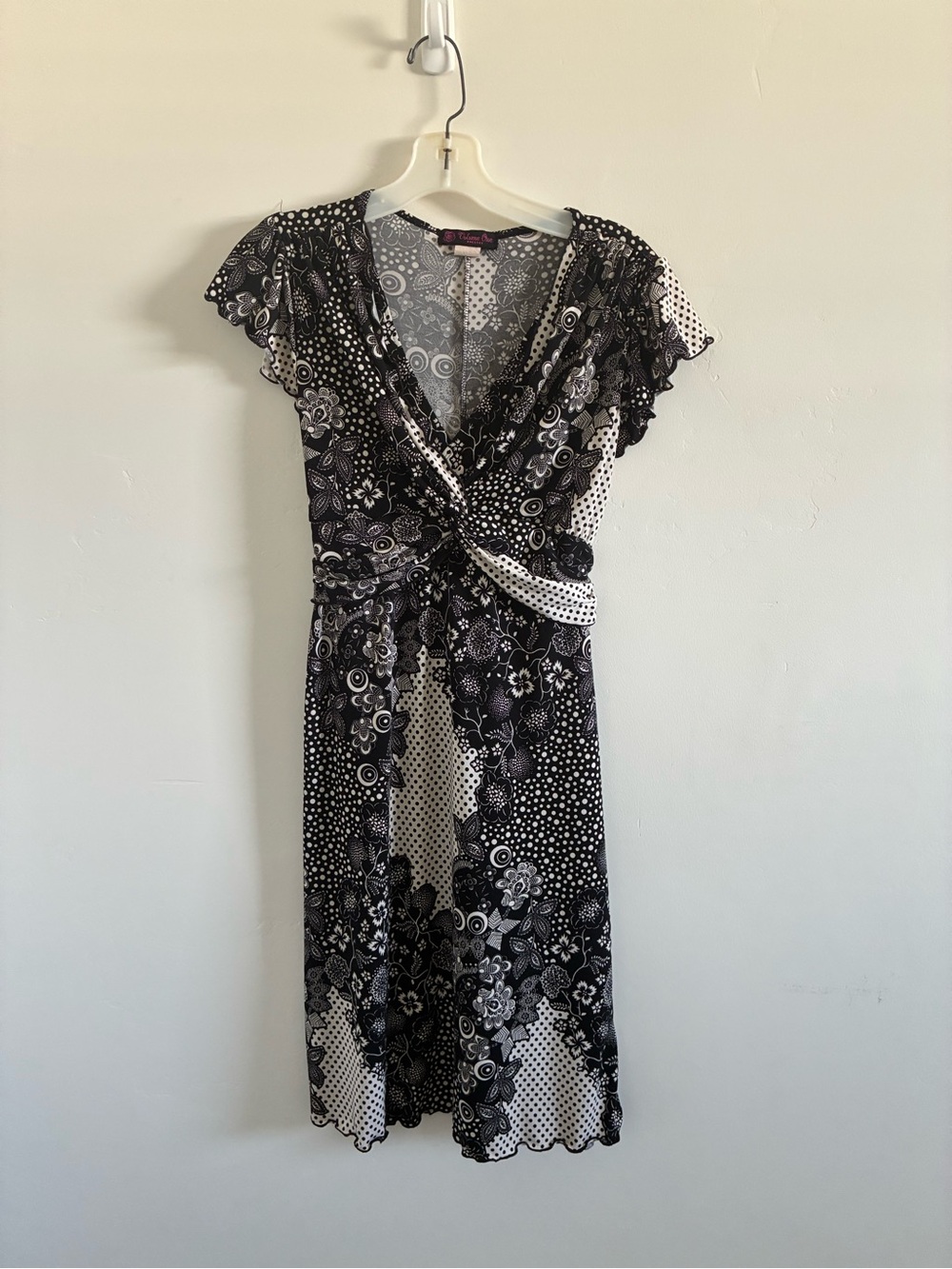 Ytk volume one woman’s size s Black & White Floral Print Dress